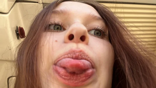 Eva_Shining_Star kiss Hình 2