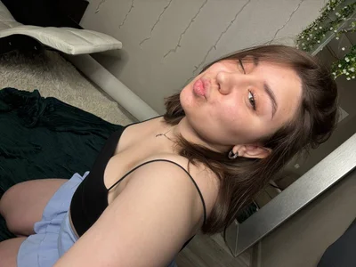 Velvet_Kisss It’s me, hehe Pic 2