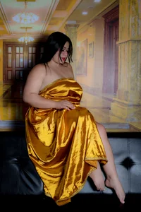 miahkumar An artistic and sensual image set in India ✨💎 Pic 3