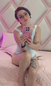 Elara_23 Public Pic 2