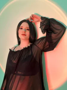 Aemilia_ Public Poză