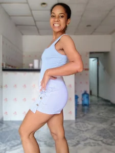 AstridMonroee At home 💗 slika 2