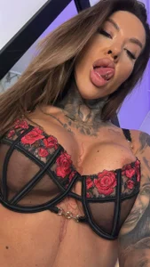 ScarletNoir Public Foto 2