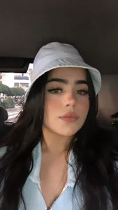 valedoll Public Pic 4