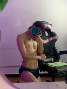 Massimo_Turner's Purpleee Sex Photo 5