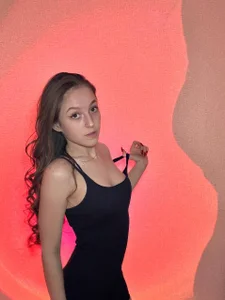 Sweet_Pussy_GirlDo u like my new dress?图片