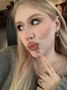 kessy_blondy my make up Pic 4