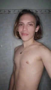shirtless ภาพเซ็กส์ 3 รูปของ max_721