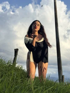 hannahst_ a good girl 😁 Pic 6