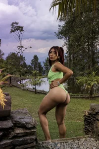 sofia_perez___: Sunshine ( 5 фото)