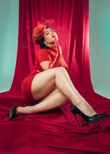 Amanda_Ferrer_ red power! 💖 happy halloween 2024 Pic 6