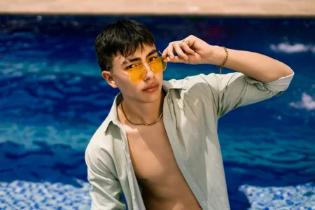 Pool Party 💦😎 de EthanSantori  3 Imagens