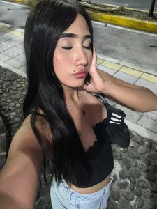 Mia_Luxee Public Kuva 3