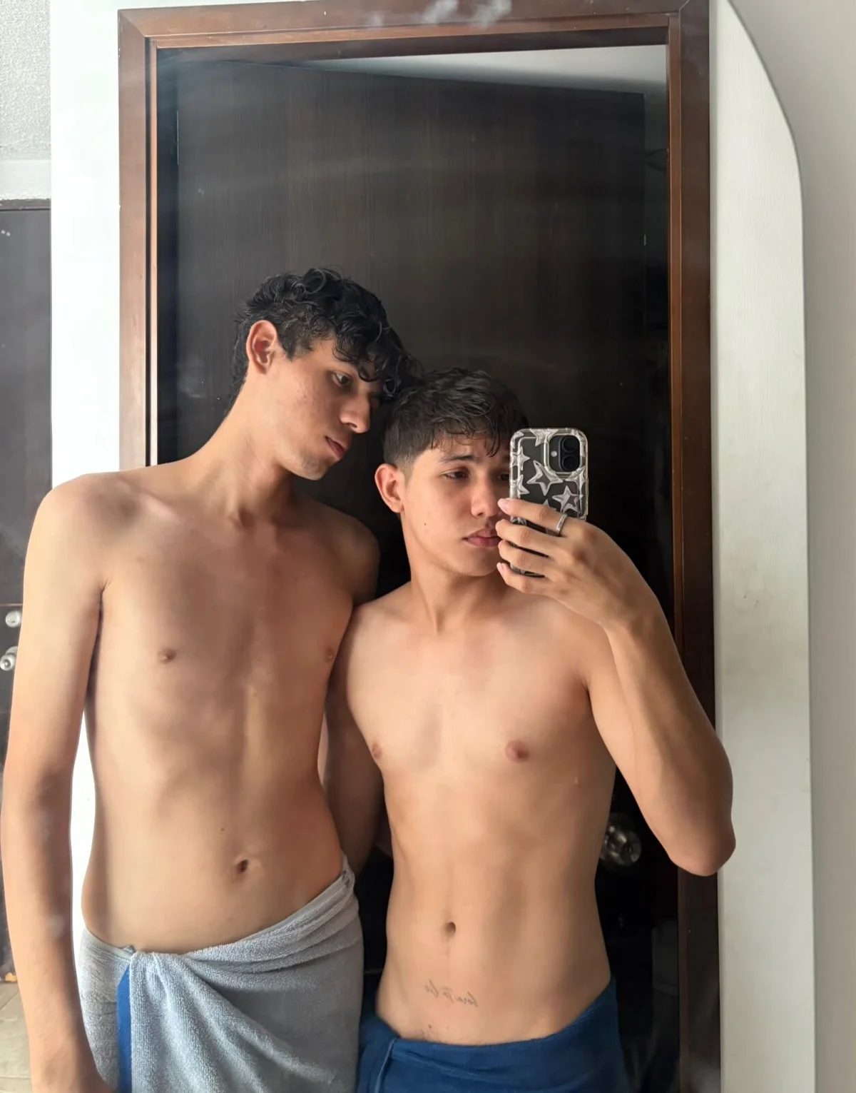 ภาพที่กำลังนิยมของ Valerios_  6908