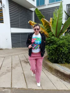 Chanelll_Taylorr_ kullanıcısının My rest day taking up positive energies somewhere albümü -  fotoğraf