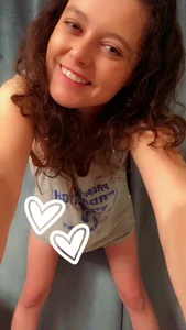 AllieWhisper Public Foto 3