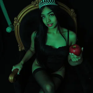 pocahontamoon Whispers of the Curse Pic 2