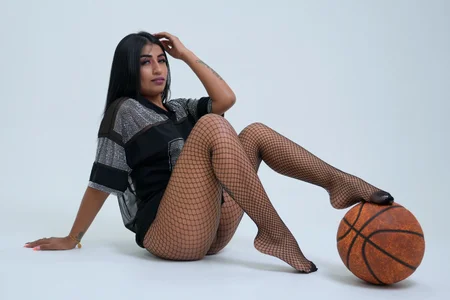 AntoniaRoss_ Basketball Pic 6