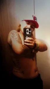 brandy_conorr Public Immagine 