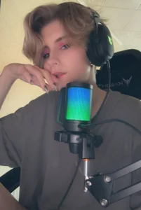 Angel_Julles Public  5. fénykép