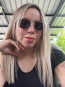 maeve_bigboobs Public Pic 5