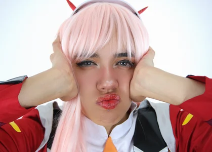 sophie_north's 🌷Zero Two 2🌷 Sex Photo 4