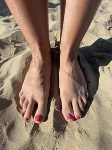 Bad_Giorgia Mare  9টি ছবি