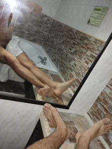 jimmy_scoot a good shower Pic 3