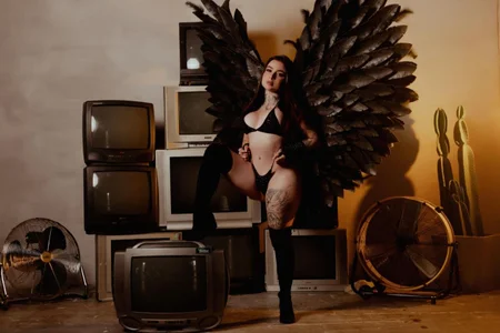 Ally_Snow: DARK ANGEL ( 5 фото)