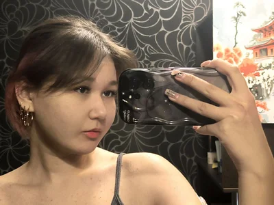 EvelinaKilner happy me Pic 3