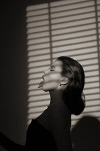 SelenaKiss_ in black and white Pic