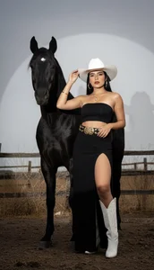 Zdjęcia Valery_lux16 You cowgirl sexy ✨😏: 