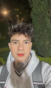 logan_smith02Public Bild 4