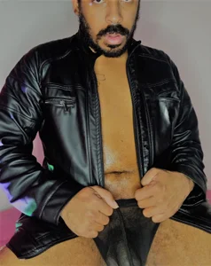 curlyguy25のPublicの 4枚の写真