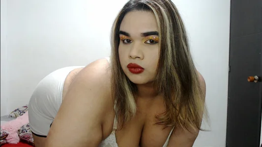 kami_hot_ts I hope that being sexy is not a crime I do not want to see myself prey Foto 6