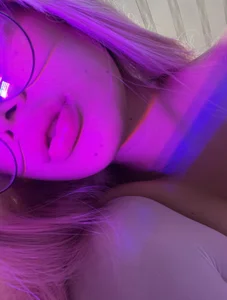 zoeecarter_ Public  5. fénykép