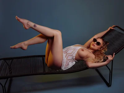 ScarletColes: 🥵🍒 ( 7 фото)