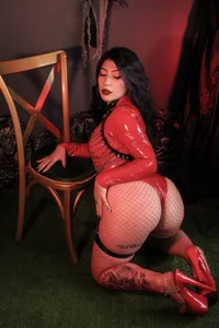 Halley_Ravenn Public صورة واحدة|Halley_Ravenn Public صورتان|Halley_Ravenn Public  5 صور|Halley_Ravenn Public  5 صورة