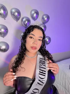 krisstenSantos Birthdayyyyyy 🖤✨ Hình 5