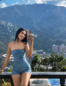 Wendy_Marchall Natural view 💚 Immagine 