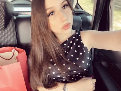 RossieKinnie Public Immagine  4