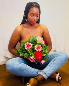 Sara_Marks: flower shower damm ( 2 фото)