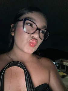 Athena_Camille Public  5. fénykép
