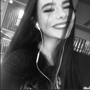 AgathaTill kullanıcısının Sexy cute girl albümü -  3 fotoğraf