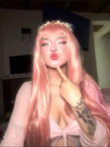 koremiau BUBBLEGUM PRINCESS (adventure time cosplay) Pic 2