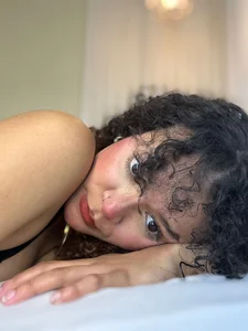 CUTE de rossvega  2 photos