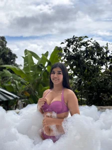 _Ananyaa_lovd A small vacation Pic 2