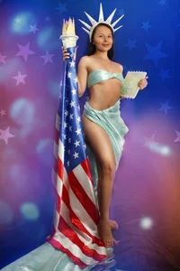 LORELAIGIVEN happy 4th of July 🗽 Foto 2