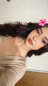 Danielacossio 🎁 圖片