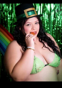 Alyn__miller days of celebration 圖片 5